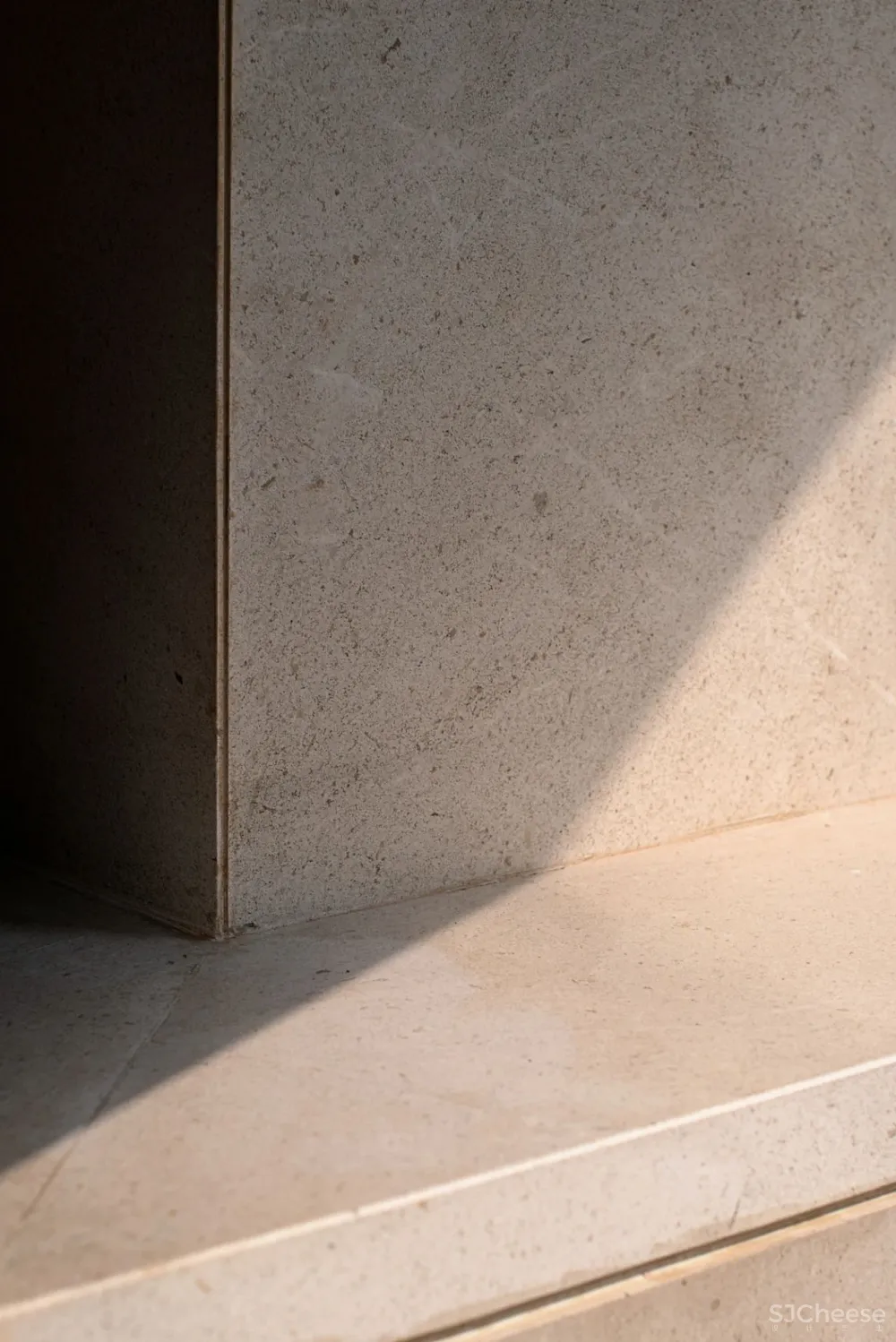 火山石 红砖,47㎡球形空间的暧昧与冲突!