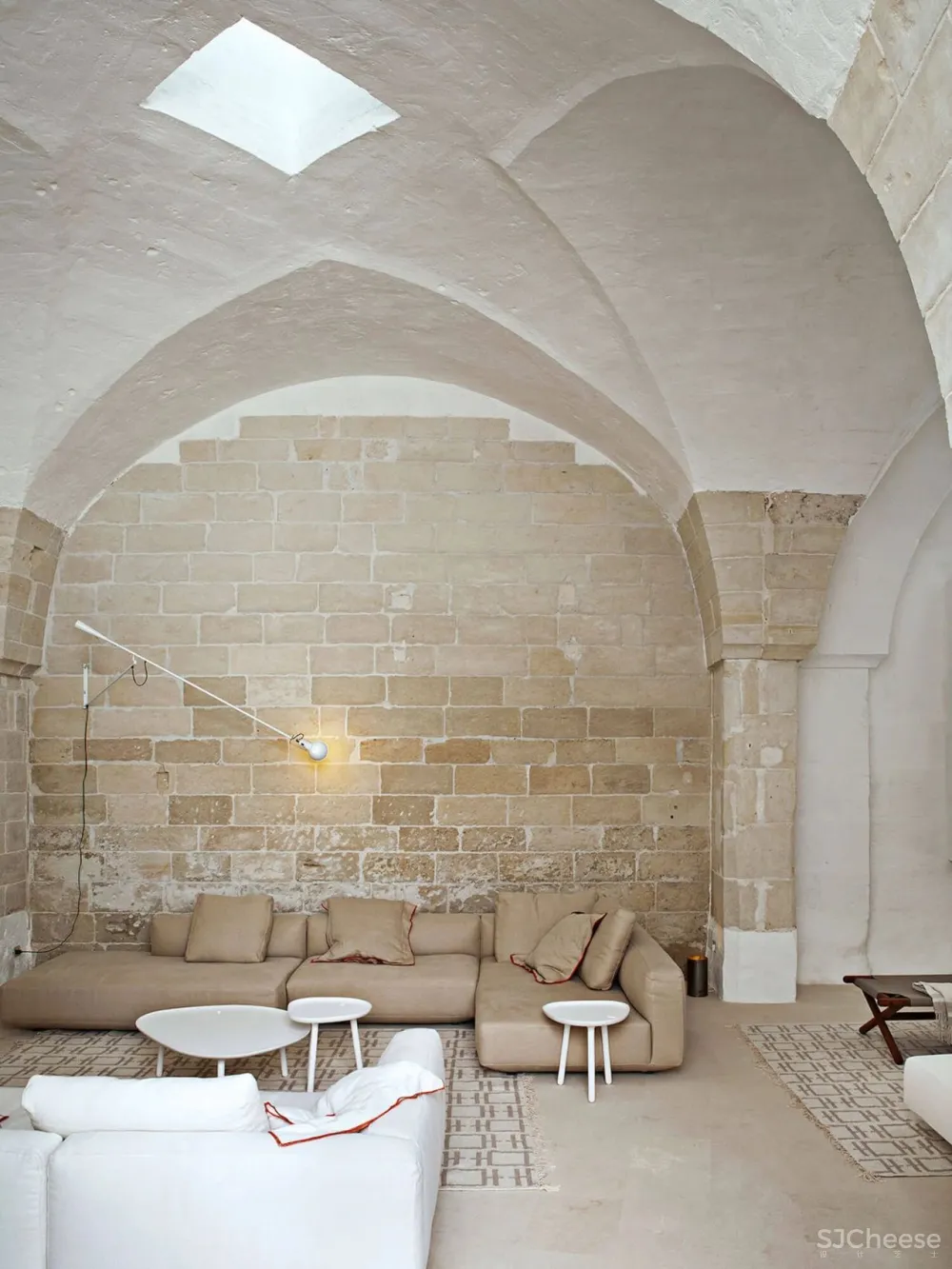 诗意般的旋转空间