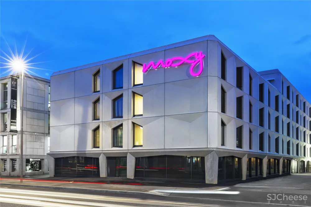 被称作「小W」的Moxy酒店,瑞士又开新店,外墙竟是预制模块,果然够潮