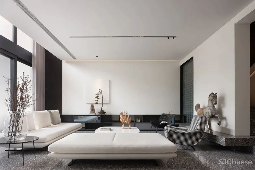 560m² 向心而居大宅，充盈着生活与艺术气息的设计师之家