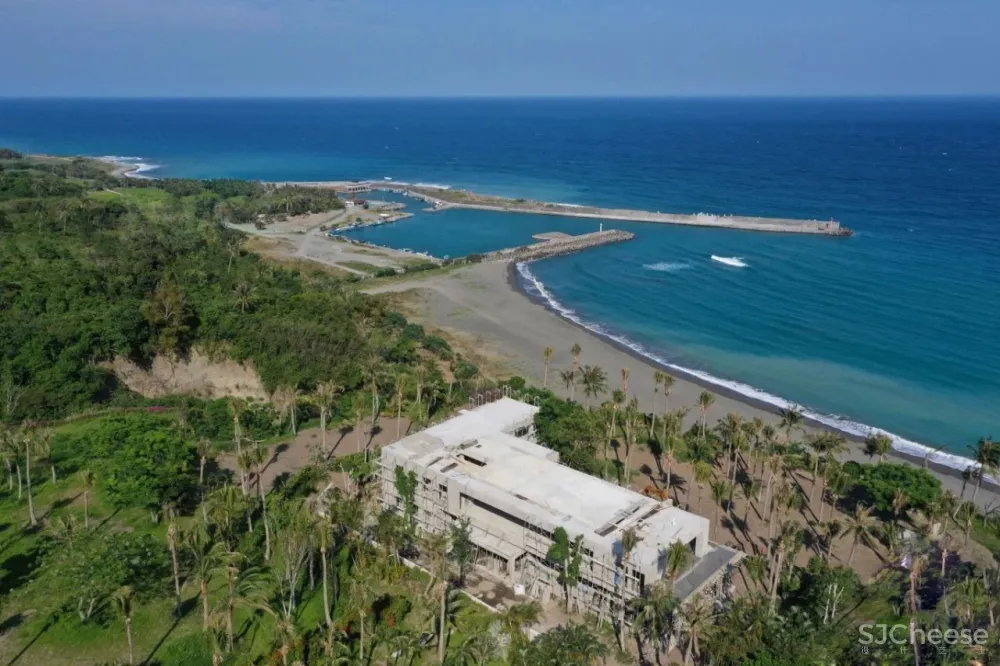 东元设计 太平洋优美弧线上的大宅,以简为美,以质为雅!