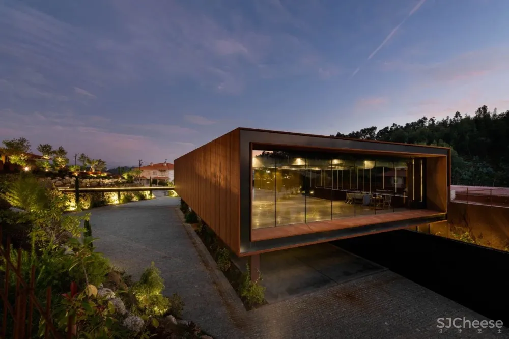 MMV arquitectos丨悬浮的盒子，葡萄牙