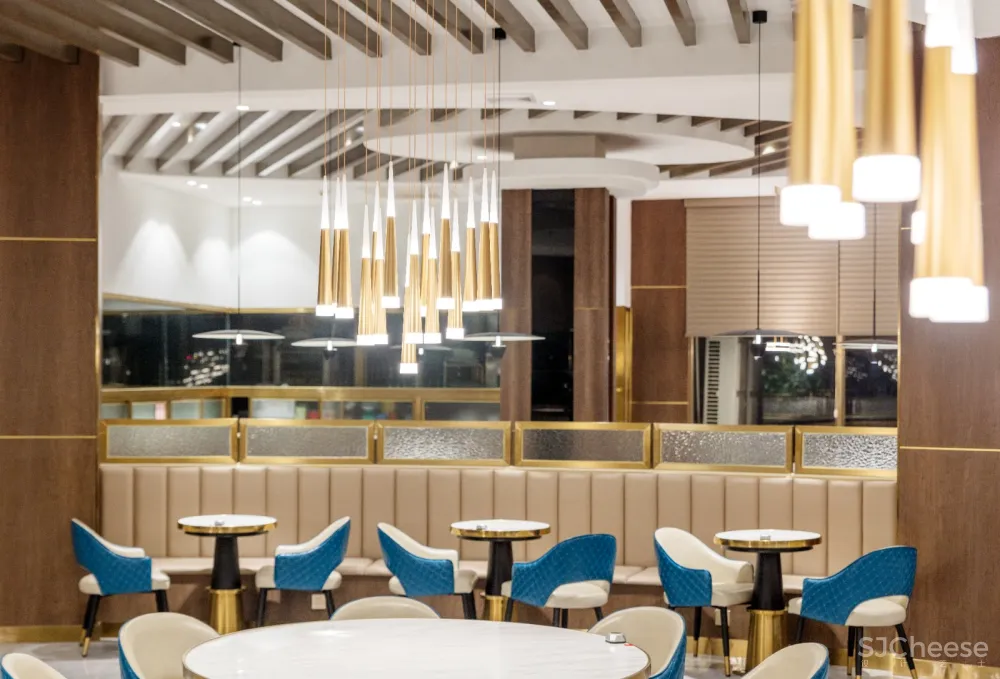 朗生 | 小城故事餐厅