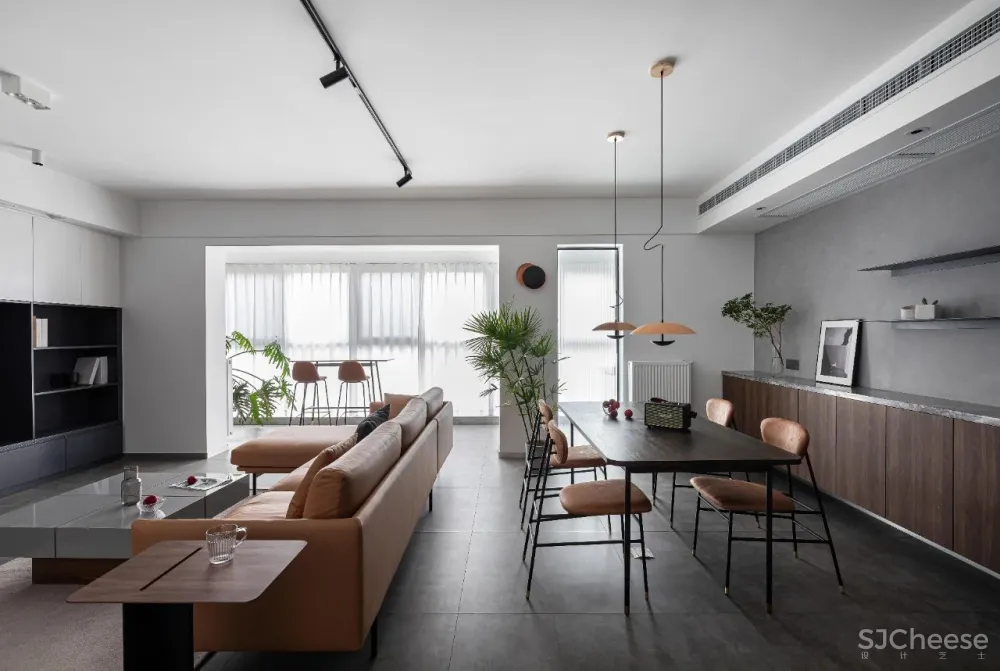 阳光大男孩买下147㎡，把「音乐会」搬进黑白灰的个性之家