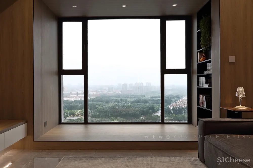 沉醉于漫画的小哥の宅