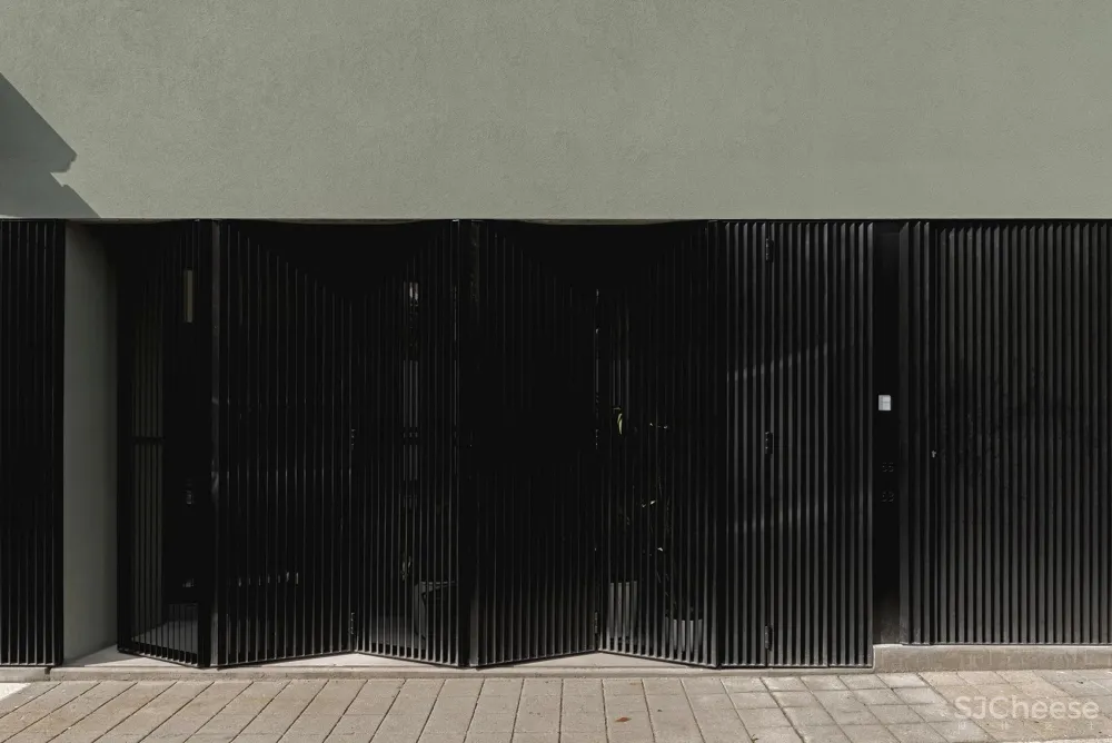 一个有生命力的居住容器 破碎之家 NPS Arquitectos