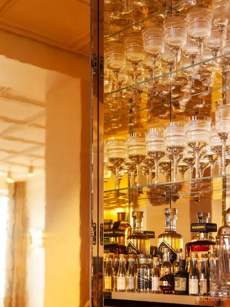 看腻了极简设计，丰富的材质细部更让人心动！