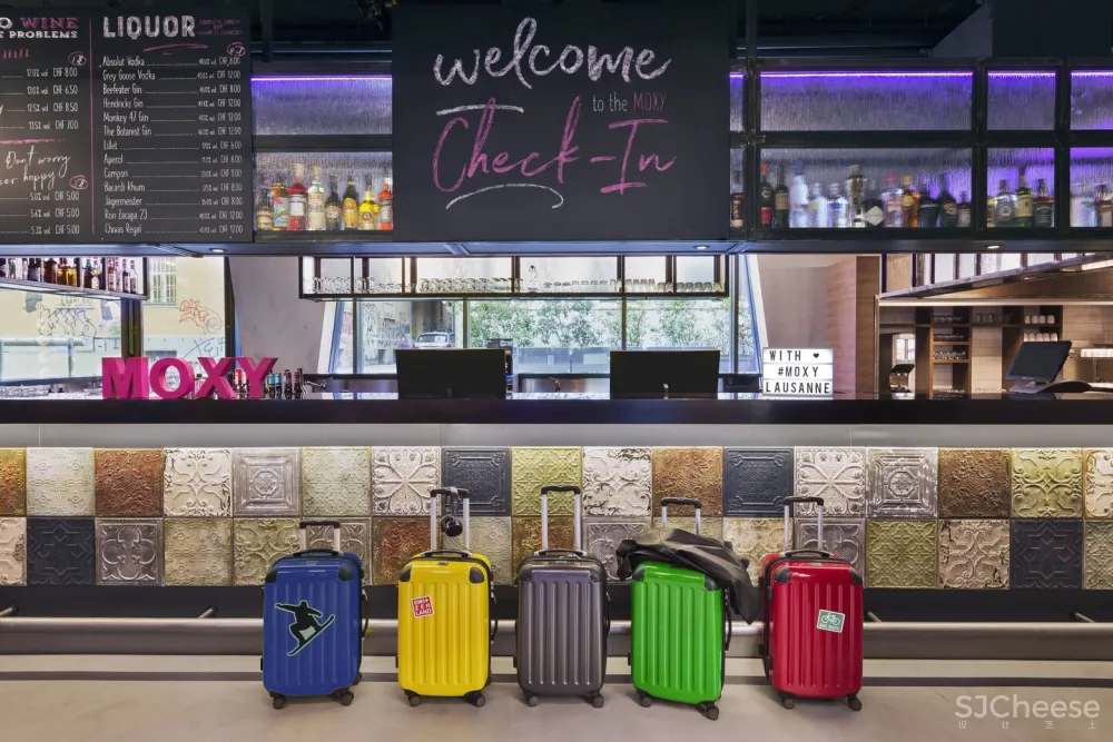 被称作「小W」的Moxy酒店,瑞士又开新店,外墙竟是预制模块,果然够潮