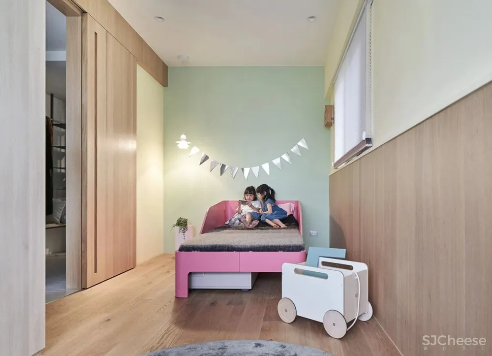 小树之家欢乐成长,158㎡木质双拼亲子宅 北欧建筑