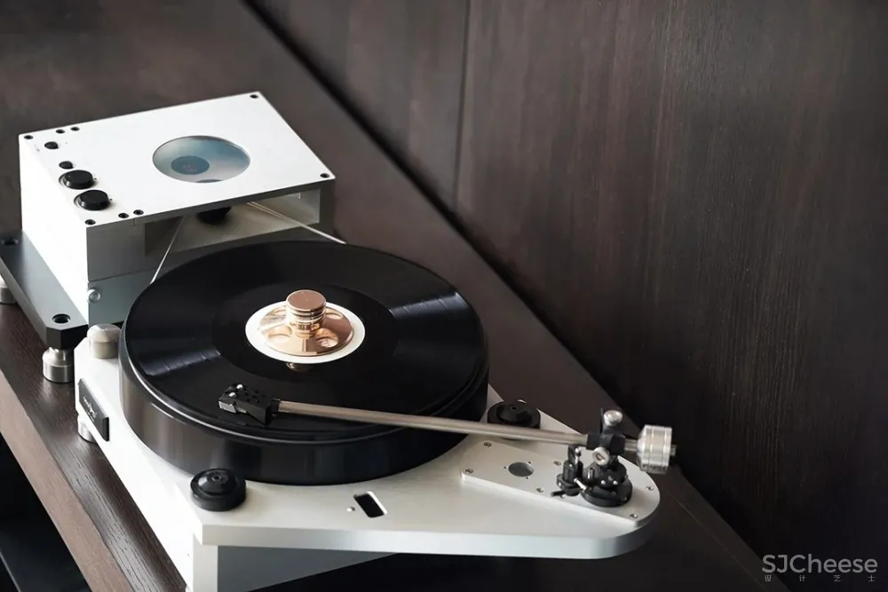 560m² 向心而居大宅，充盈着生活与艺术气息的设计师之家