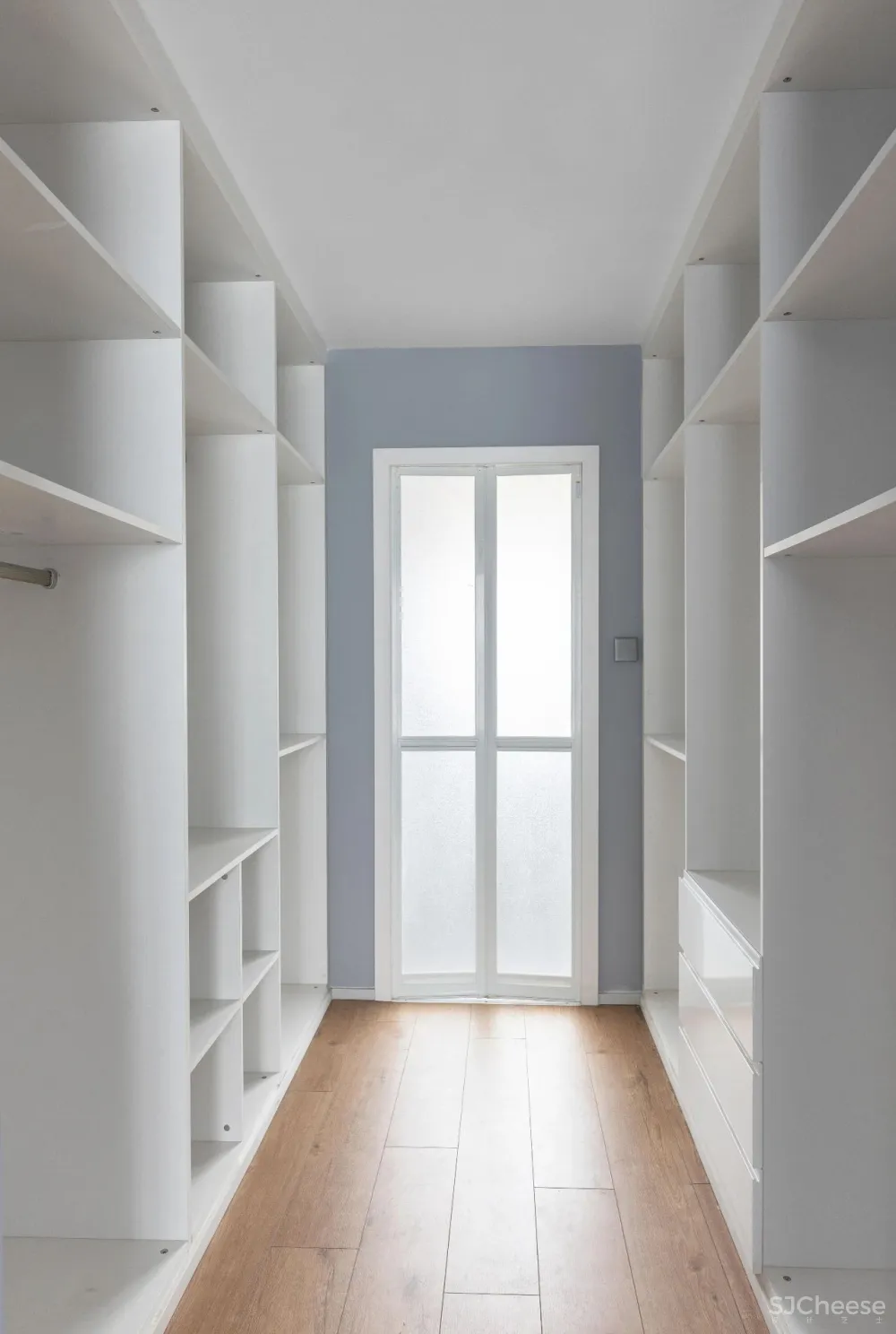 阳光大男孩买下147㎡，把「音乐会」搬进黑白灰的个性之家