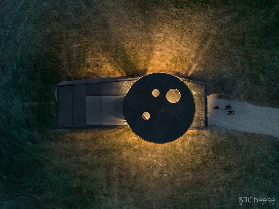 别墅这样设计,车库都省了!