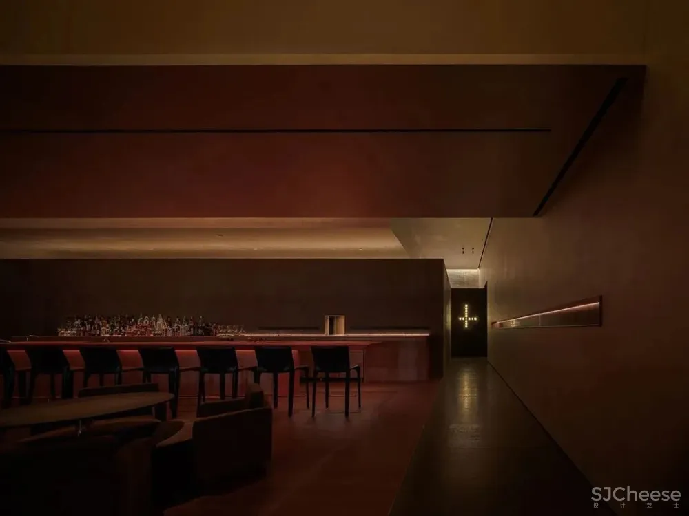 气氛很到位-如何看待当代先锋与本土创新 ！