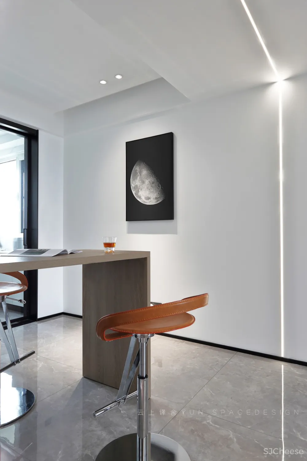 沉醉于漫画的小哥の宅