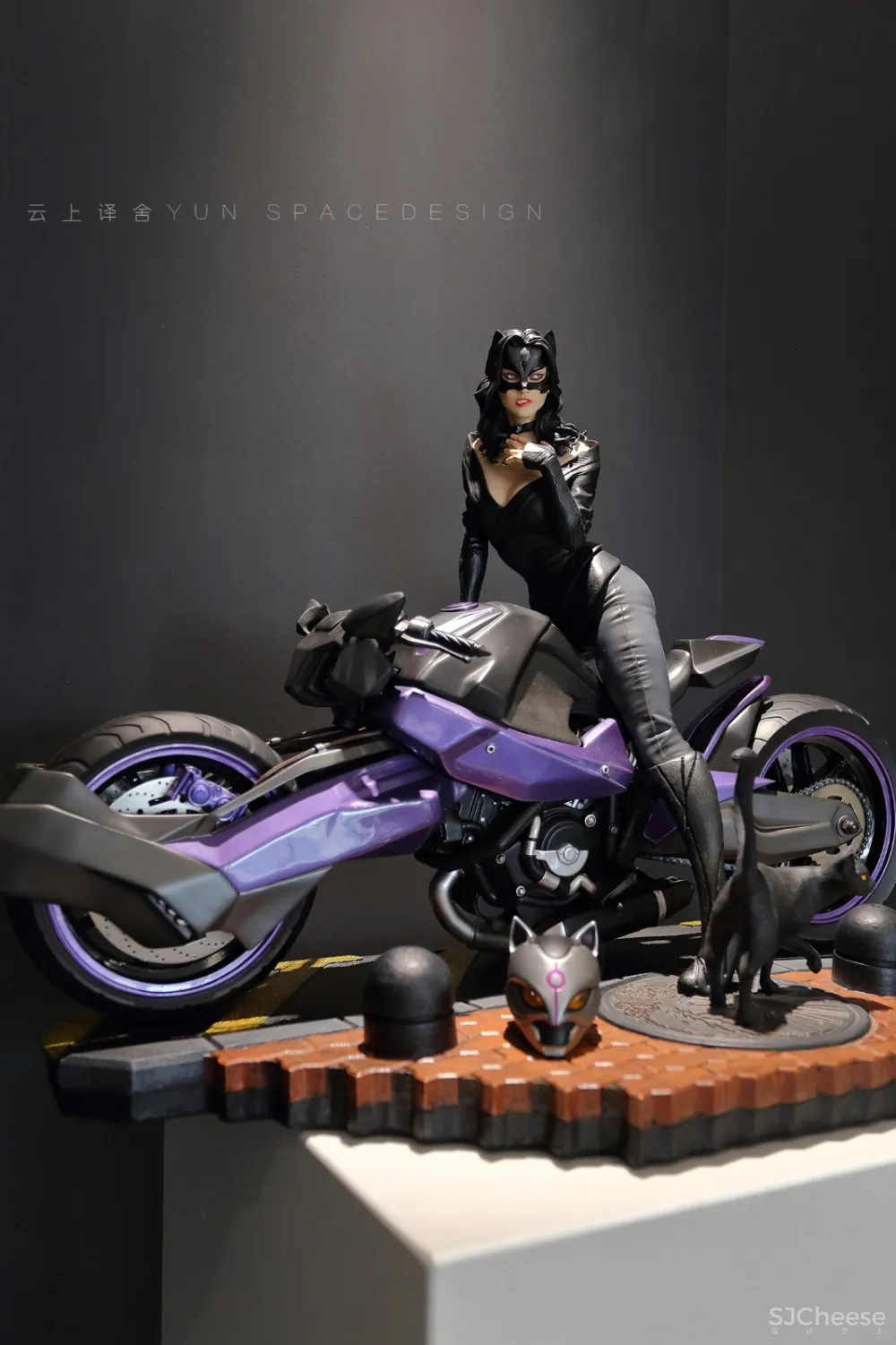 沉醉于漫画的小哥の宅