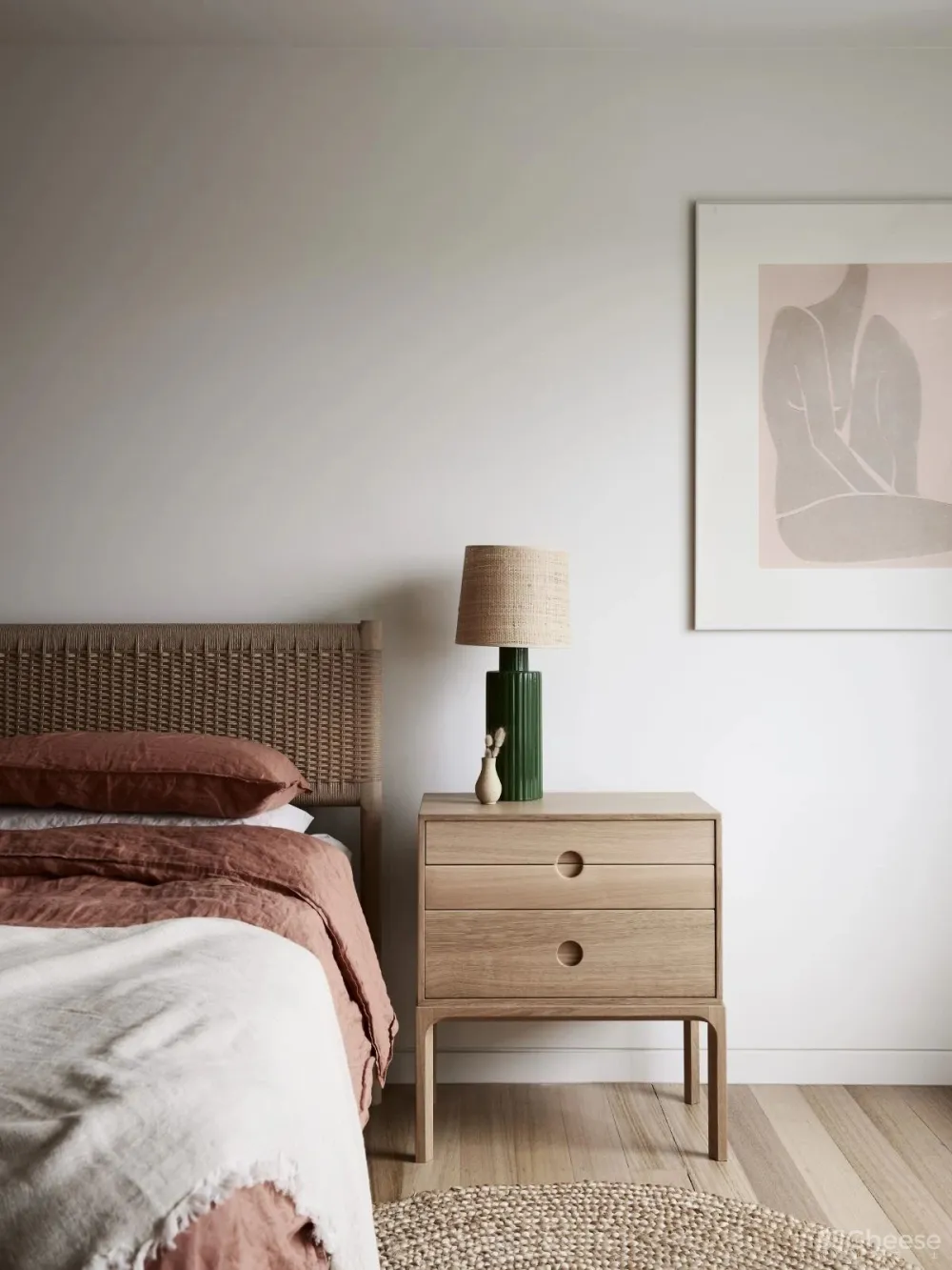 两居室简约住宅，原木家具加上藤编元素太好看了！