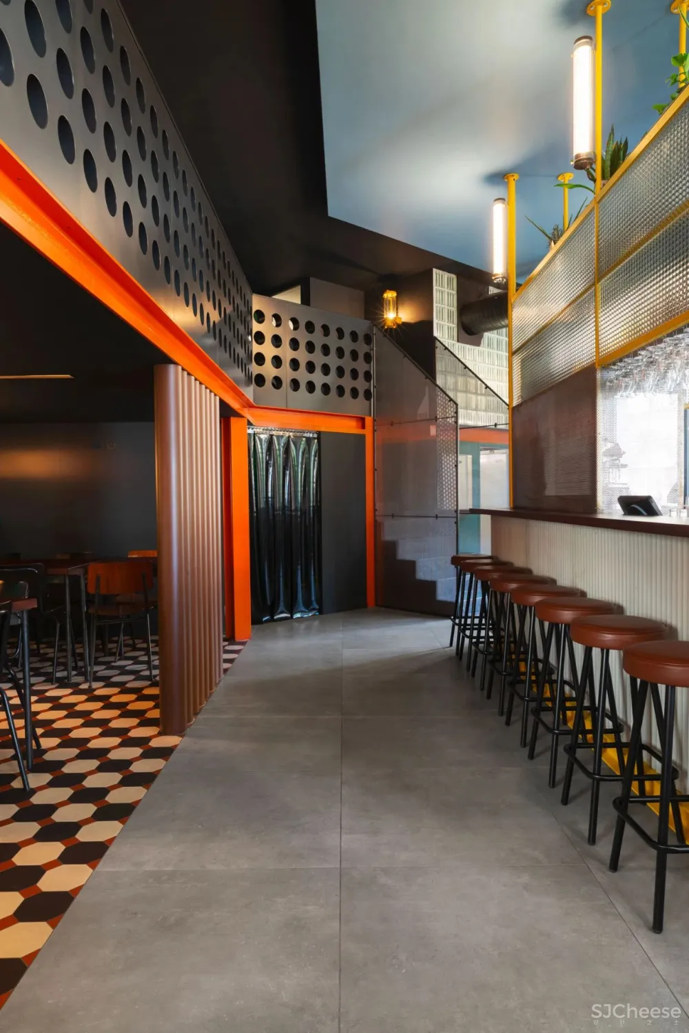 La Raffinerie Modernist Beer Bar in Lyon by Un Studio.