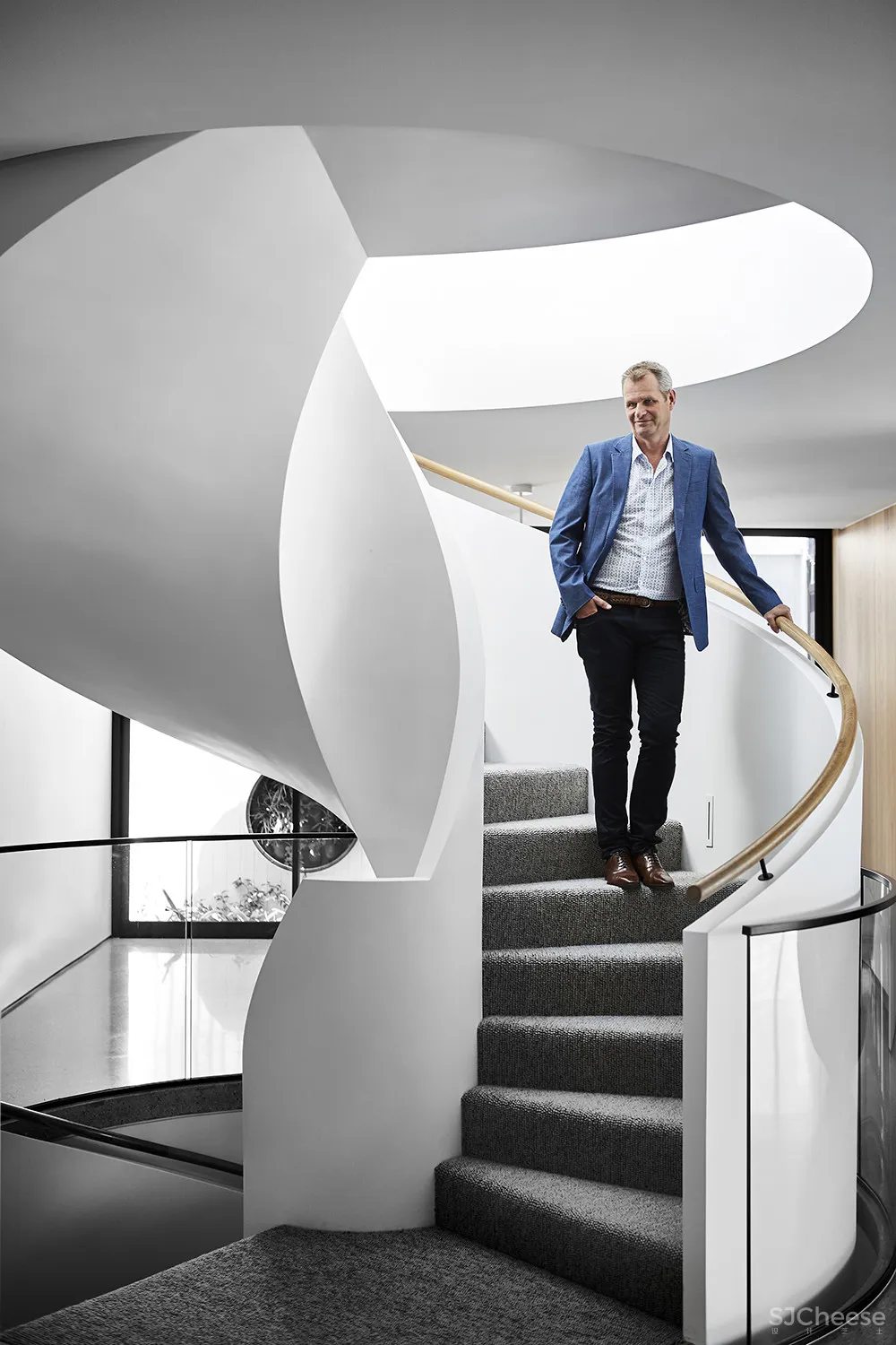 精致而富有细节的极简主义 Mckimm新作