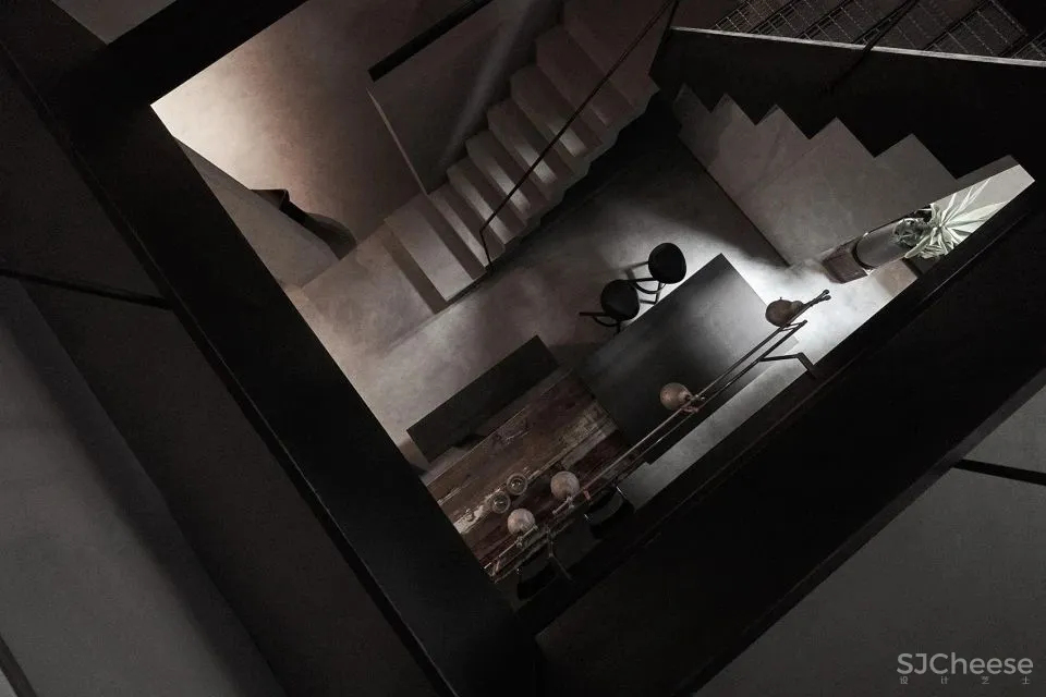 将绿意和天光引入地下 士东许宅 KC design studio