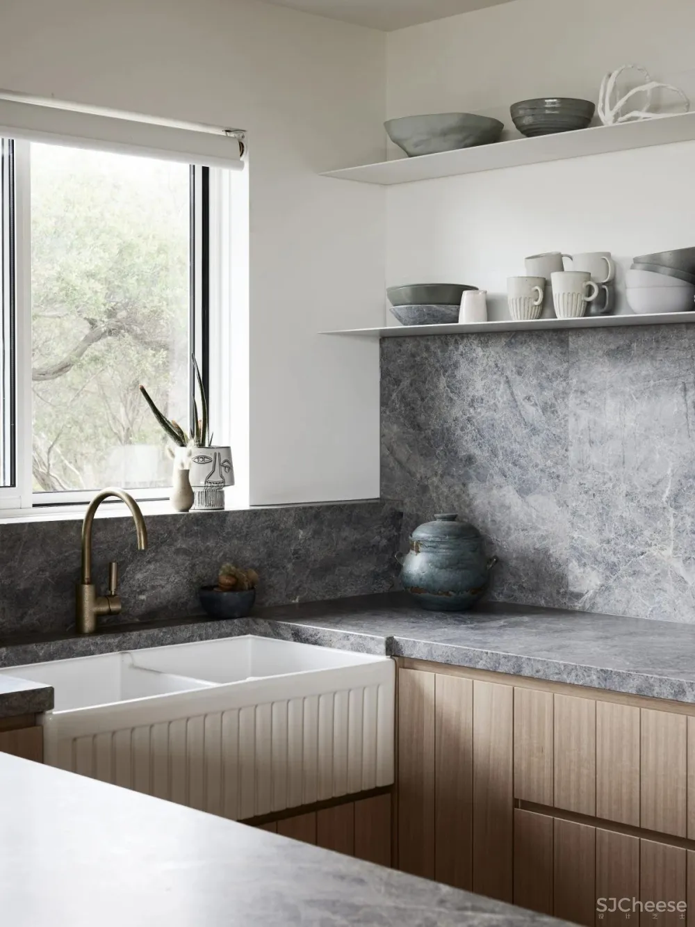 两居室简约住宅，原木家具加上藤编元素太好看了！