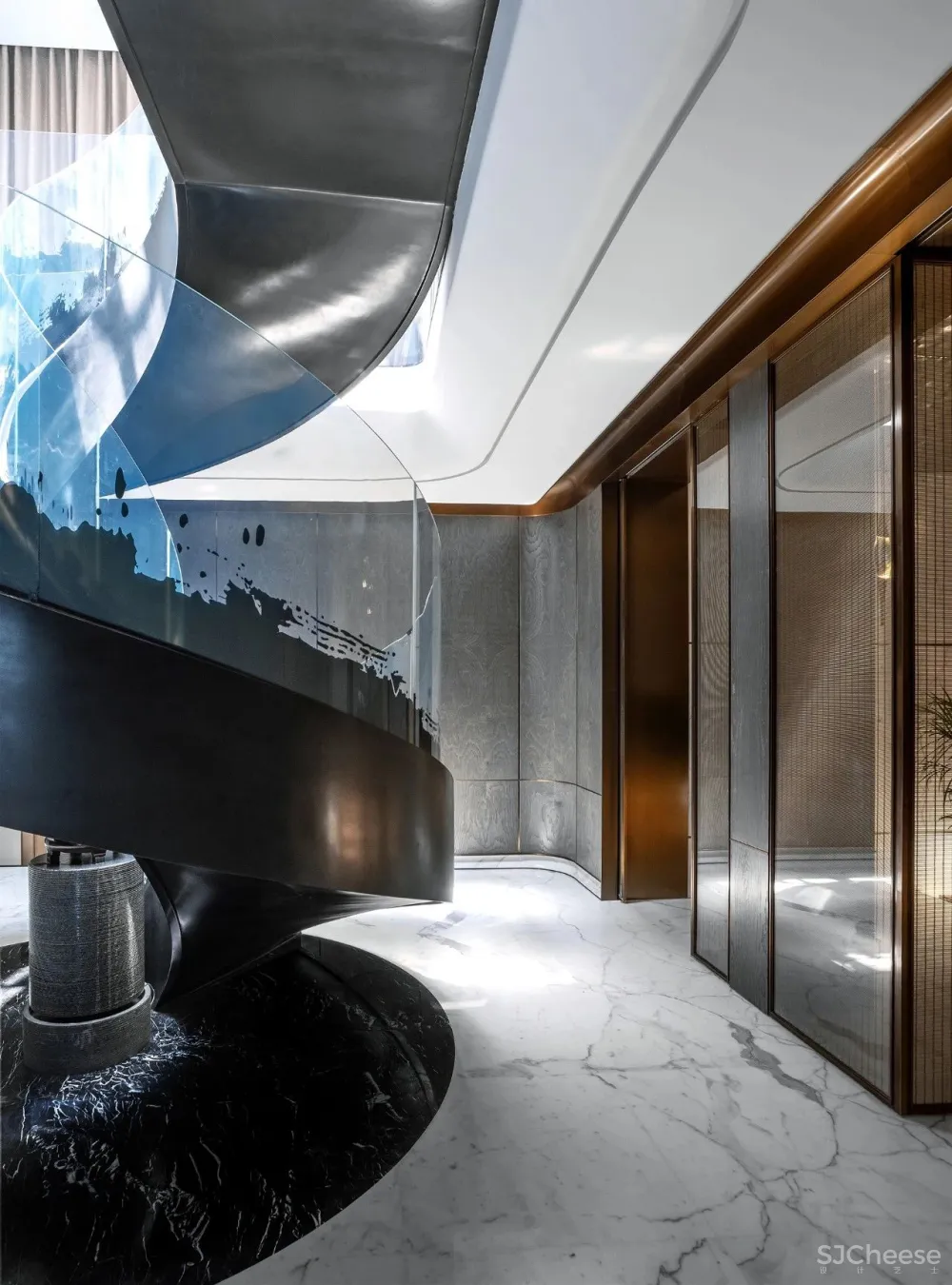 刘姮:移步梦蓝美景,探寻安然意境!