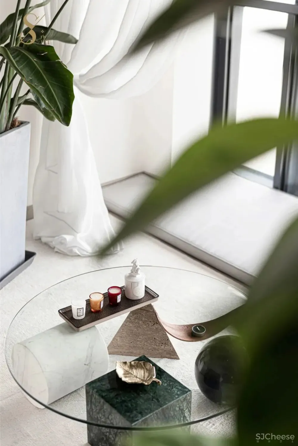 柳岸晓风顶楼跃层，精致无边，家是居者的精神延伸 s