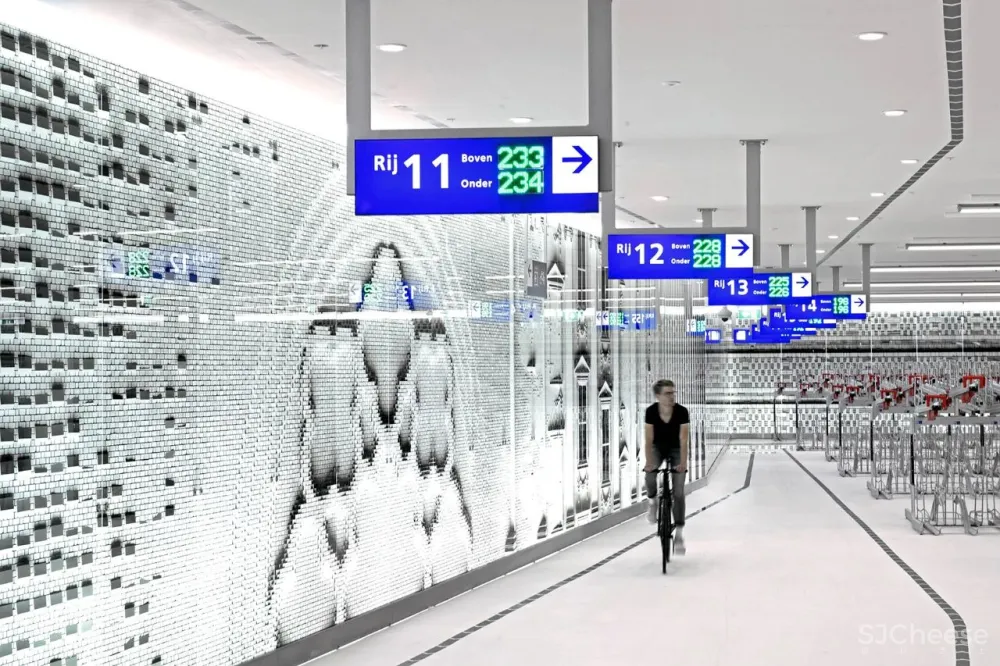 荷兰这个8000㎡自行车停车场,一面沉浸式的玻璃墙美翻了,网友:别人家的“自行车棚”