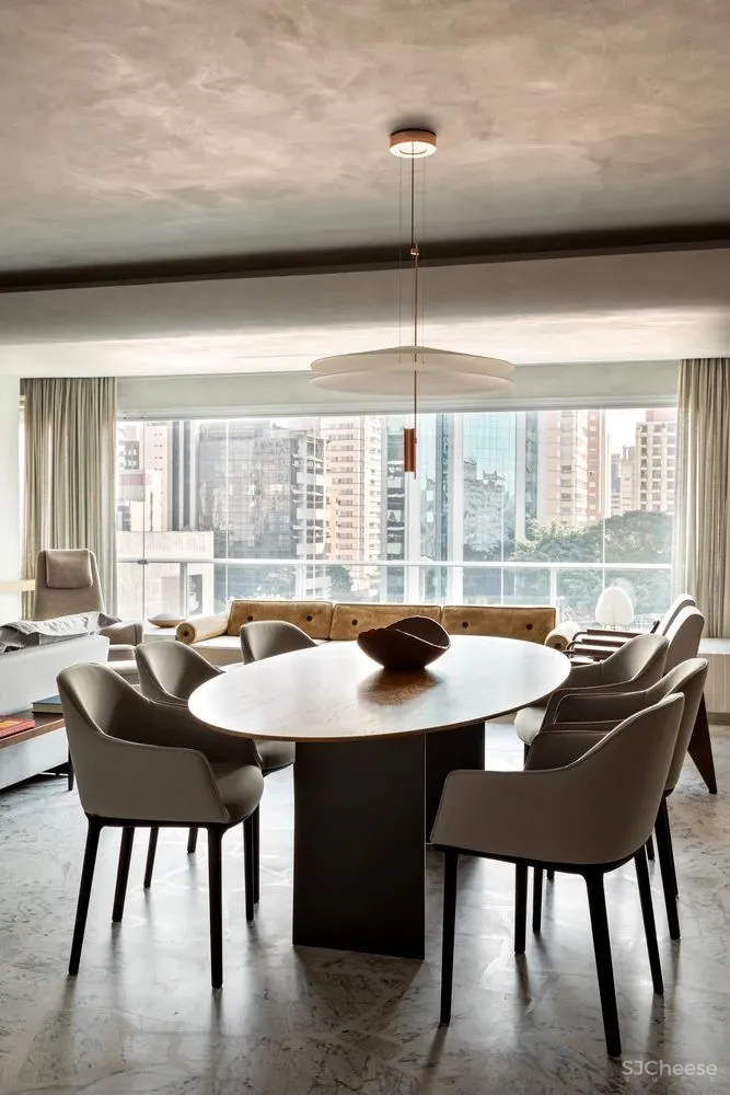 这对夫妇用165平米的家专门招待客人，只做一间卧室却有三间厕所！