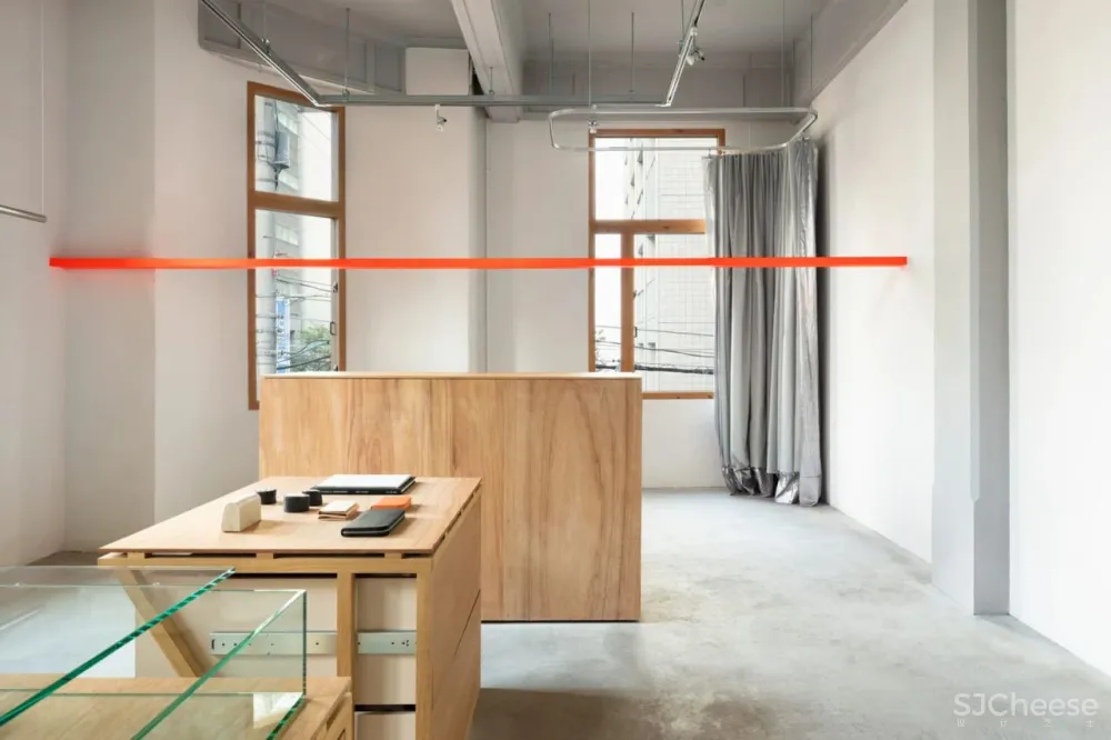 I SEE ALL Fashion Boutique in Osaka by Yusuke Seki.