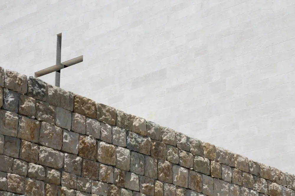 Churches丨灵魂的救赎所