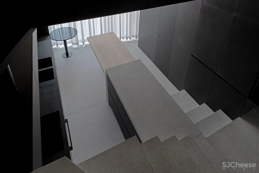 一个有生命力的居住容器 破碎之家 NPS Arquitectos