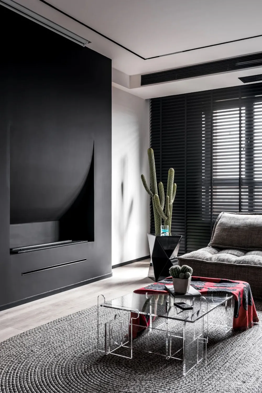 120㎡质感简约私宅,谁说黑色沉闷又压抑?