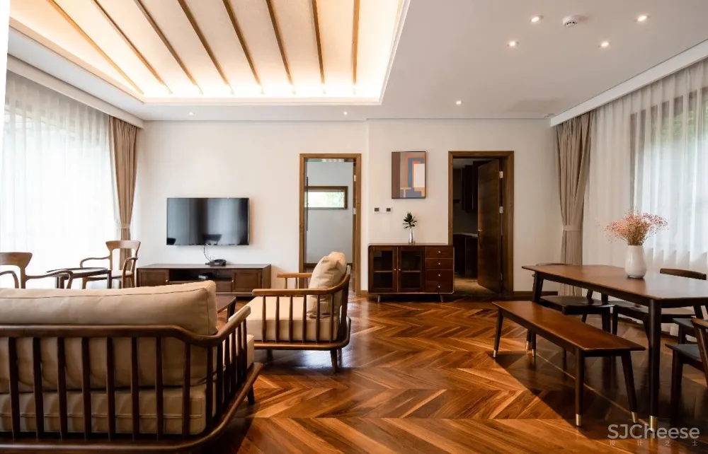 云里安凹：从14户普通民房到142亩精致山居，一座平凡村落的进化史