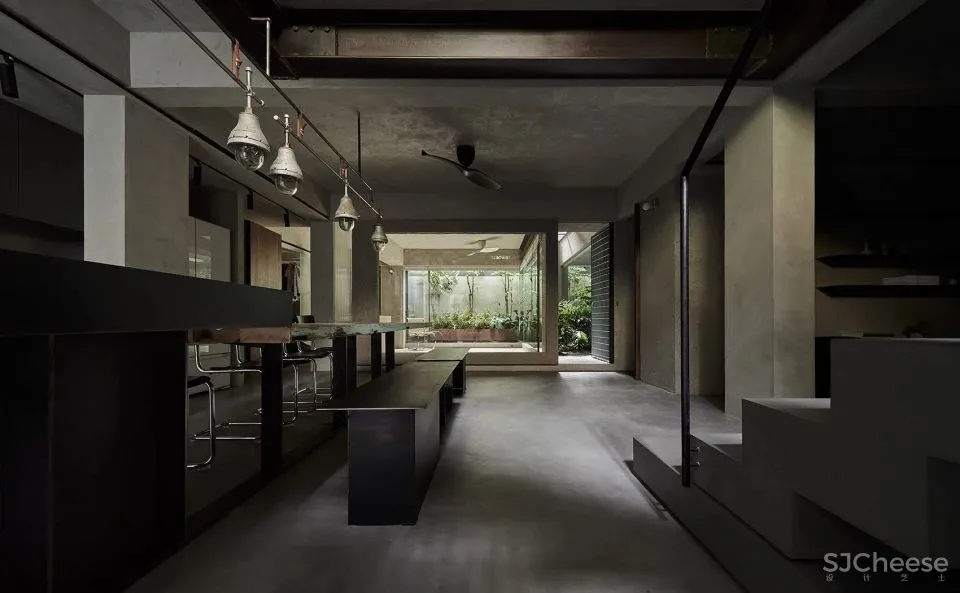 将绿意和天光引入地下 士东许宅 KC design studio