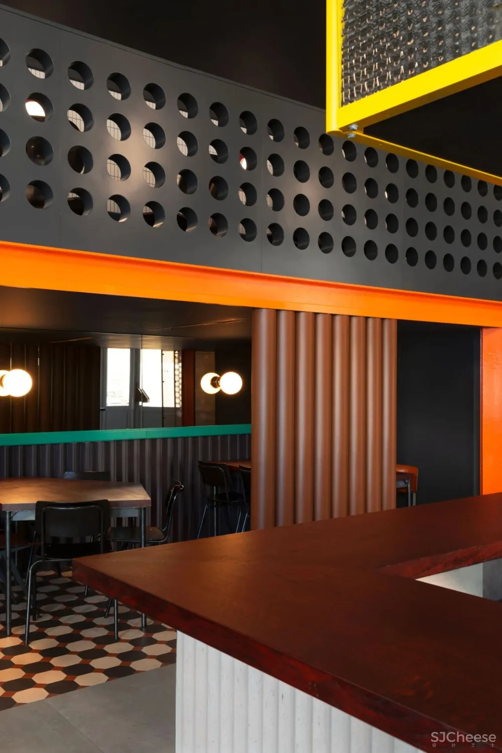 La Raffinerie Modernist Beer Bar in Lyon by Un Studio.