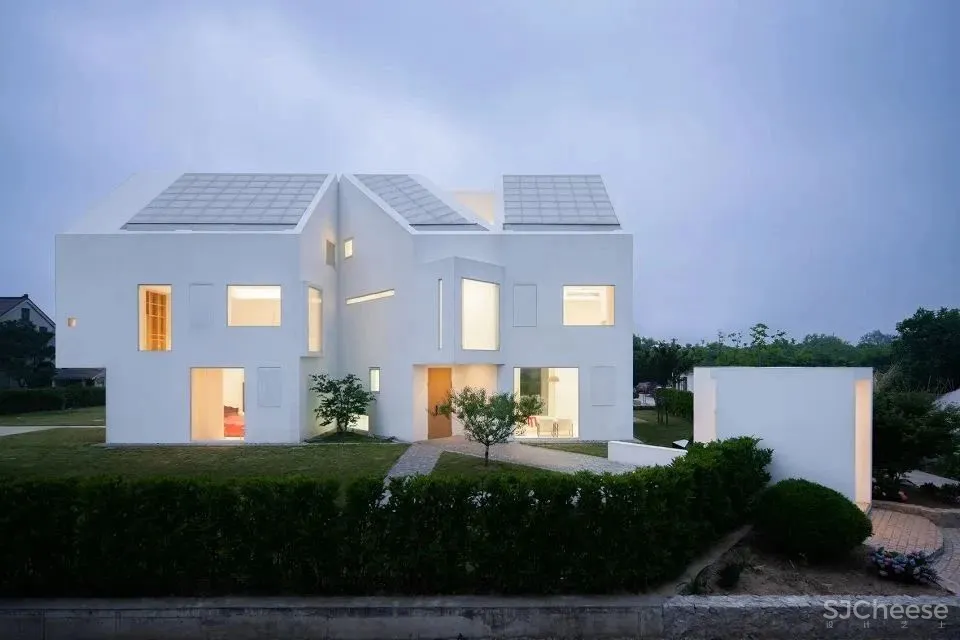 我家有地,为什么要造丑房子?上海夫妻200万造出极简别墅