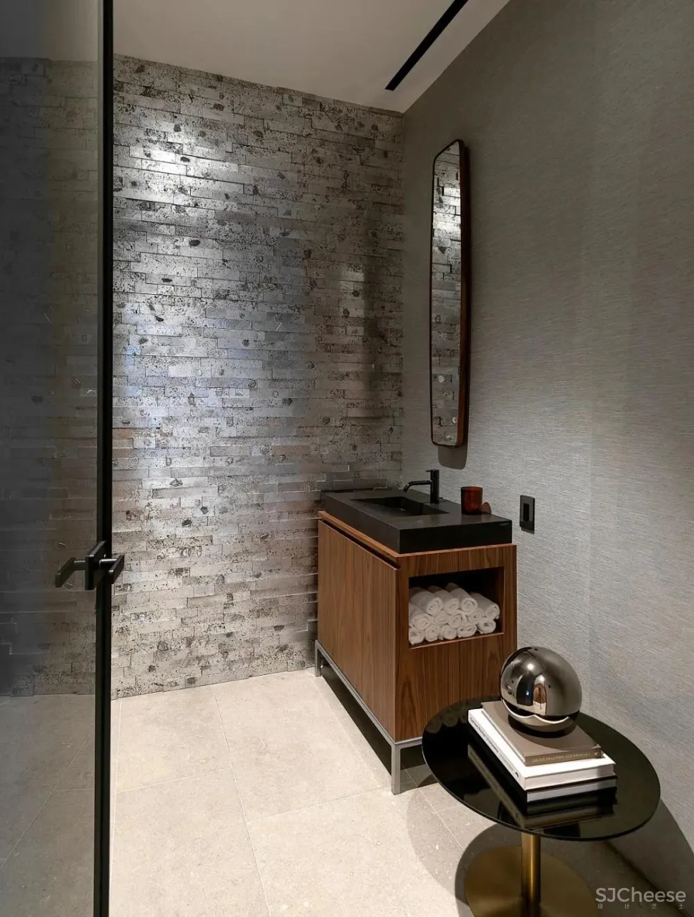 比北上广还便宜!140亿打造的大平层公寓楼,750㎡一套仅卖1800万起?