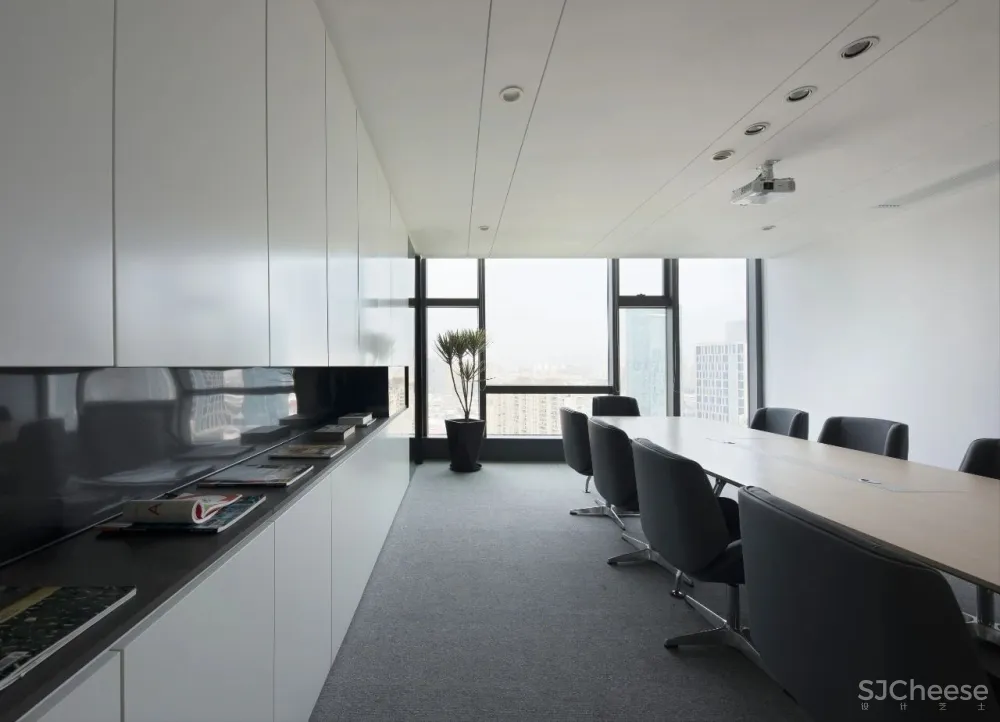 极简 留白,打造轻盈通透的活力空间!