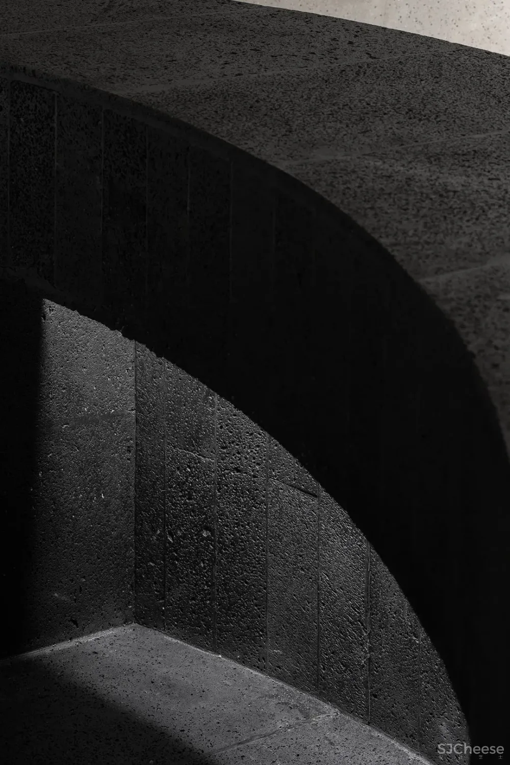 气氛很到位-如何看待当代先锋与本土创新 ！