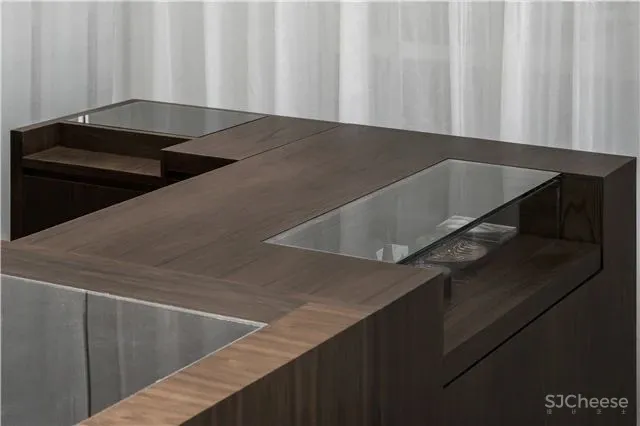 气氛很到位-如何看待当代先锋与本土创新 ！