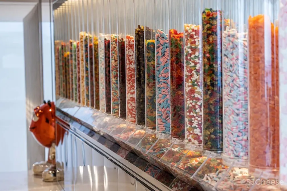 迪拜最昂贵的别墅，还送法拉利和劳斯莱斯！