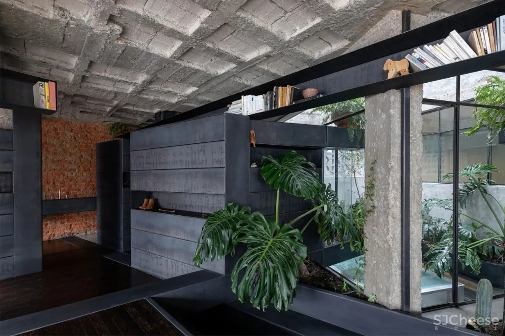 一直拆墙一直爽：这是我见过的最大胆（胡闹）的案例！