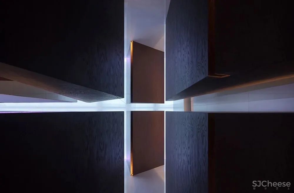 丁 鹏 文 极 简 到 极 致！