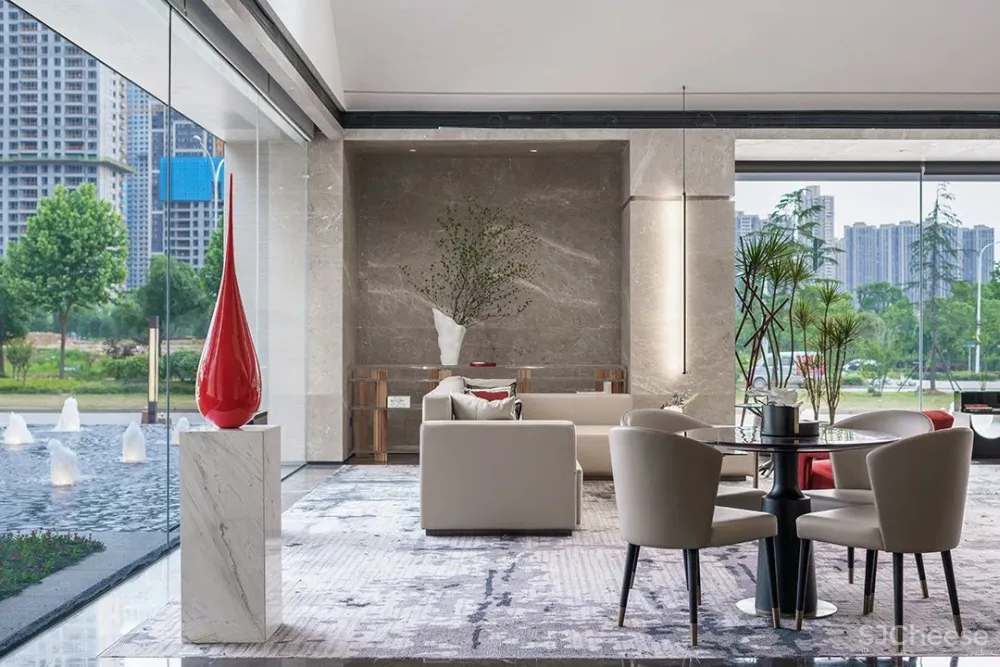 时代 光 静谧 美的内核