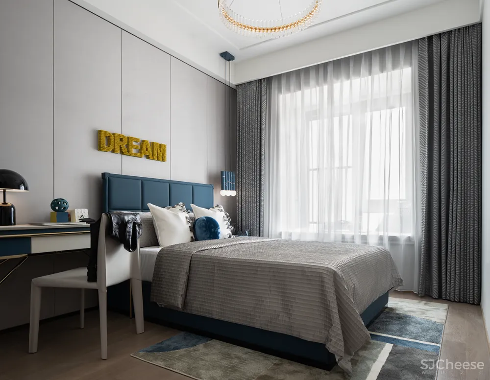 大气精致的155㎡住宅，一抹蓝色唤醒时尚气息！