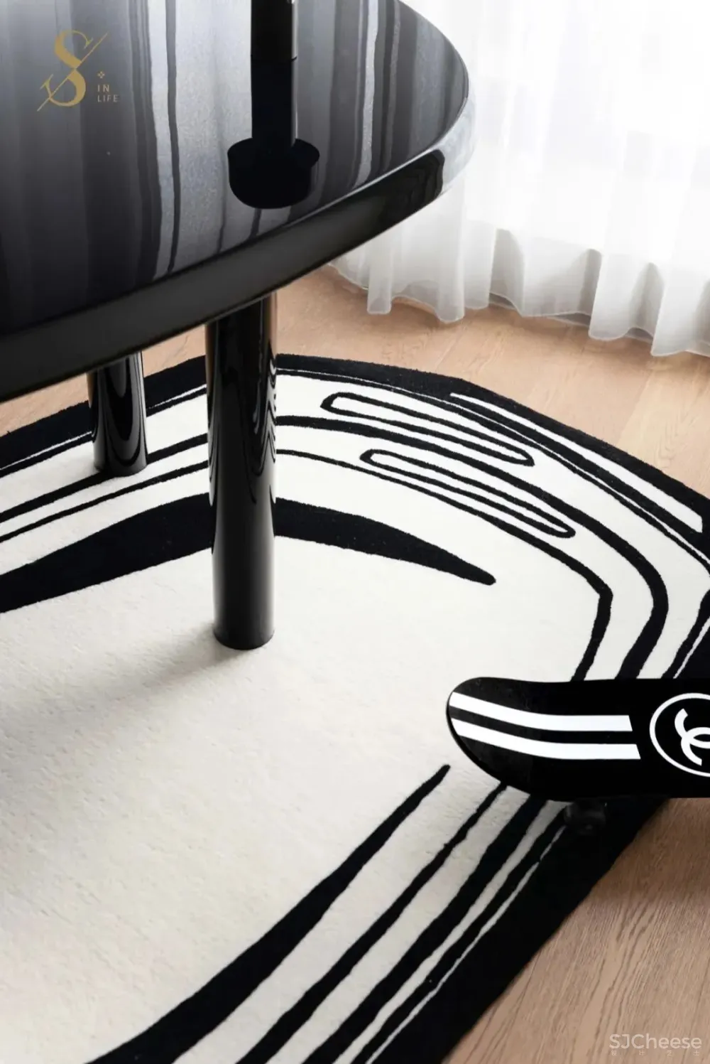 柳岸晓风顶楼跃层，精致无边，家是居者的精神延伸 s