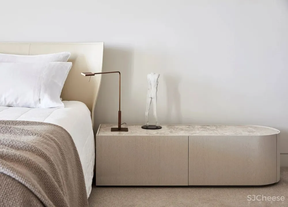 诗意般的旋转空间