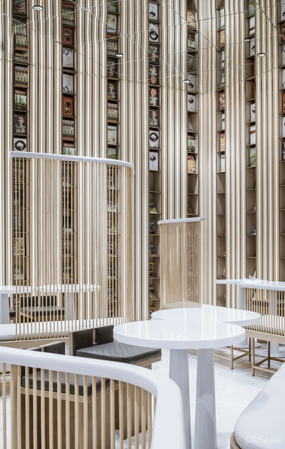 李想新作 宁波钟书阁,1230㎡,把201块“岩石”搬进书店