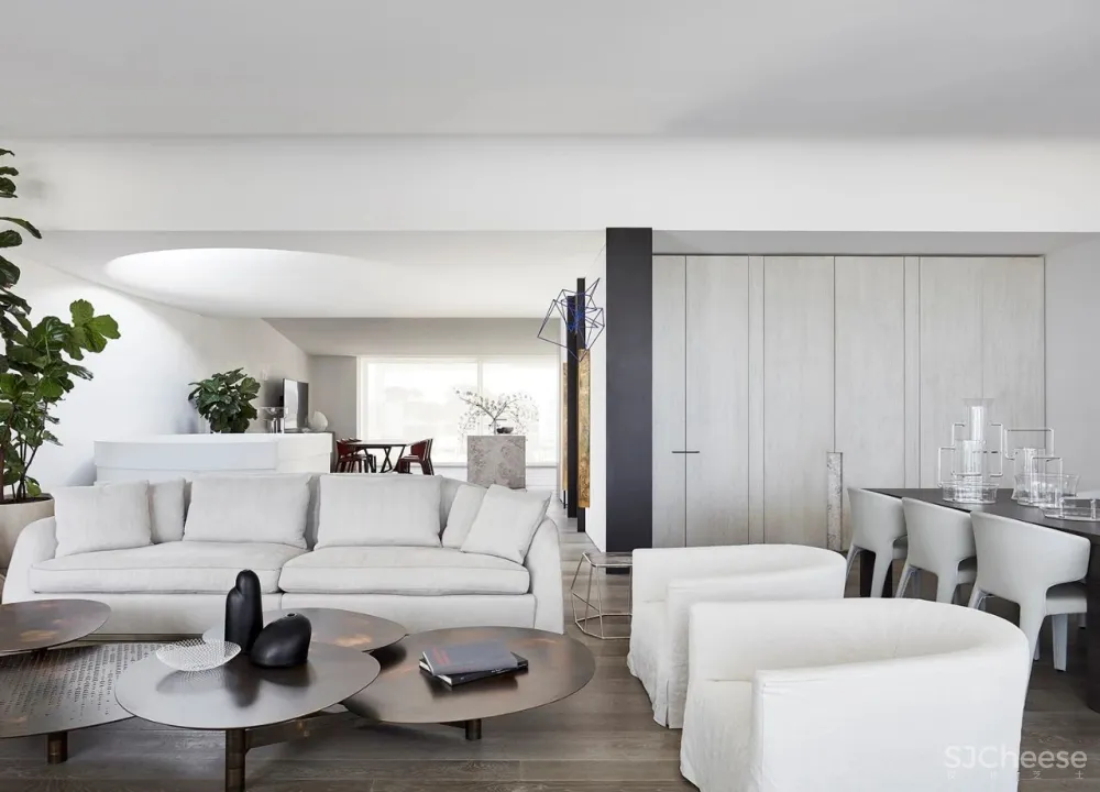 诗意般的旋转空间