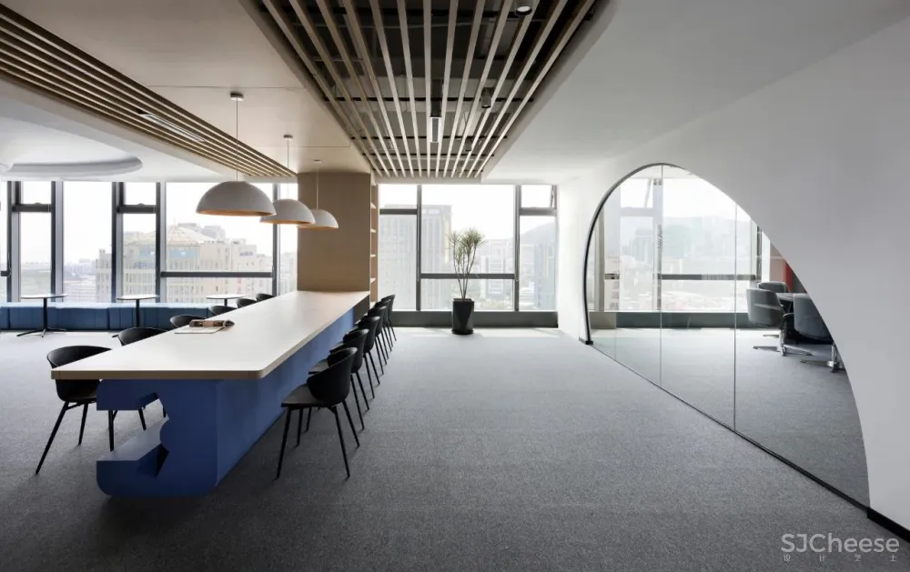 极简 留白,打造轻盈通透的活力空间!